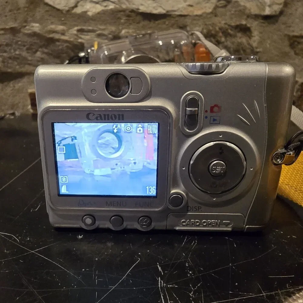 Canon PowerShot A510 Digital Camera, Zoom Lens 4X Silver W Dc 60 Read Descriptio